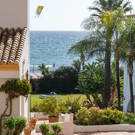 Apartmán Beachfront Sea Views Puerto De Cabopino