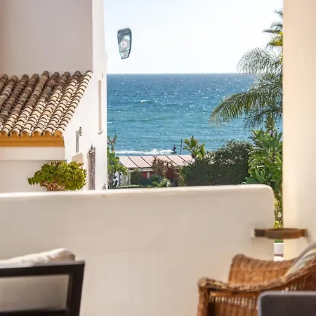Beachfront Sea Views Puerto De Cabopino Apartmán