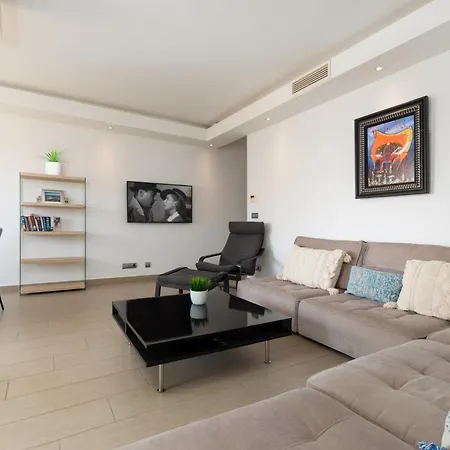 Apartmán Beachfront Sea Views Puerto De Cabopino *